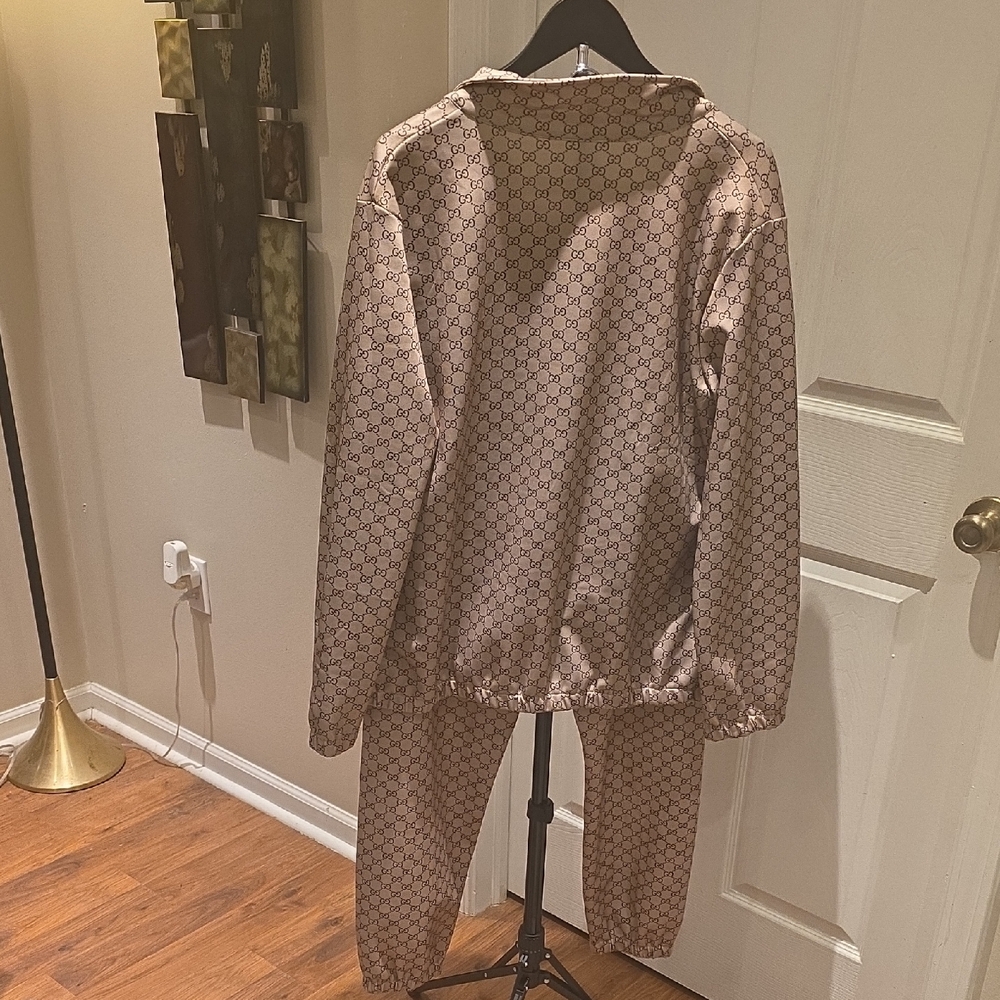 Source Unknown Beige Logo-Print Track Jacket & Jo… - image 6